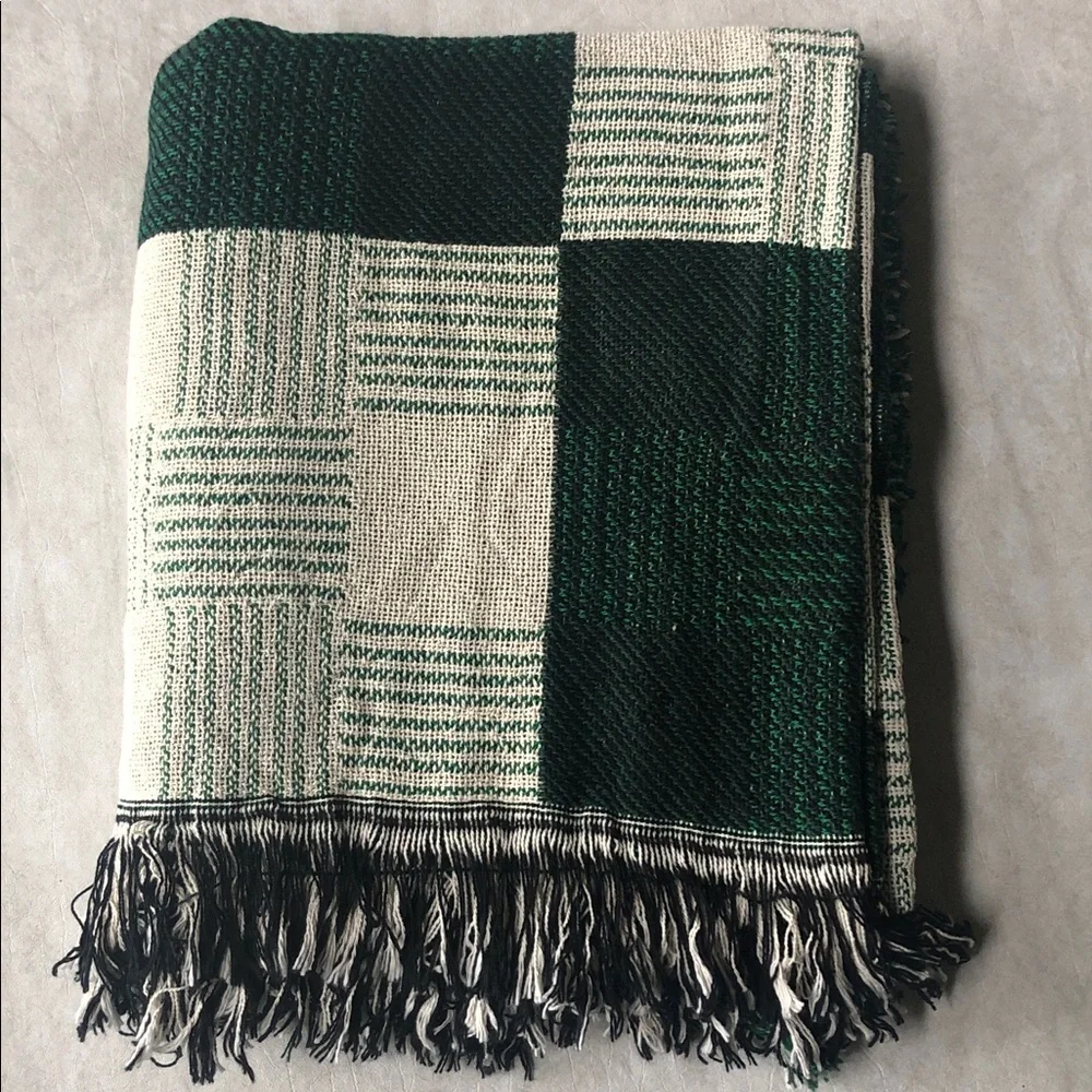 Green Cream Squares 100% Finest Quality Cotton Throw / Bedspread Blanket 50